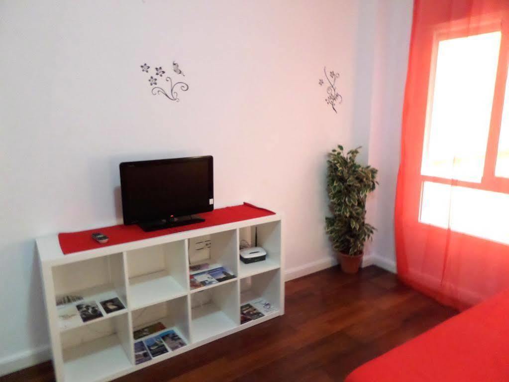 Apartment Livemalaga Victoria Bagian luar foto